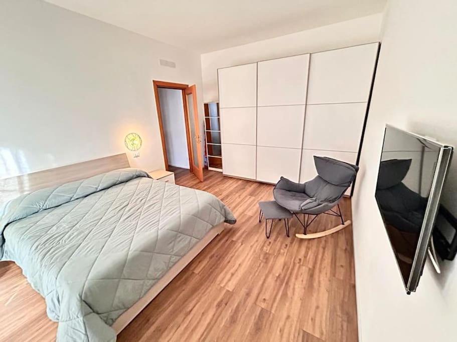 Soleo Guesthouse Монца Экстерьер фото